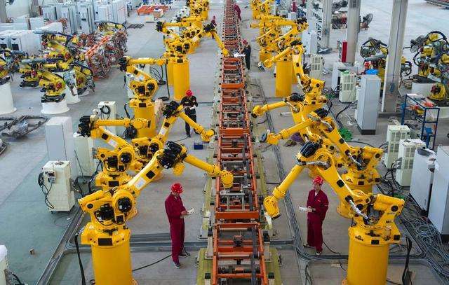 中国连续8年成为全球最大工业机器人消费国
